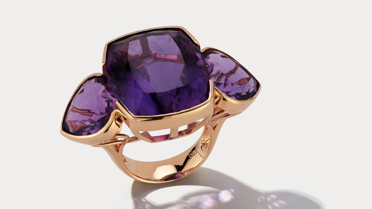 4 Jewelry Pieces to Pack For This Summer’s Beach Vacation