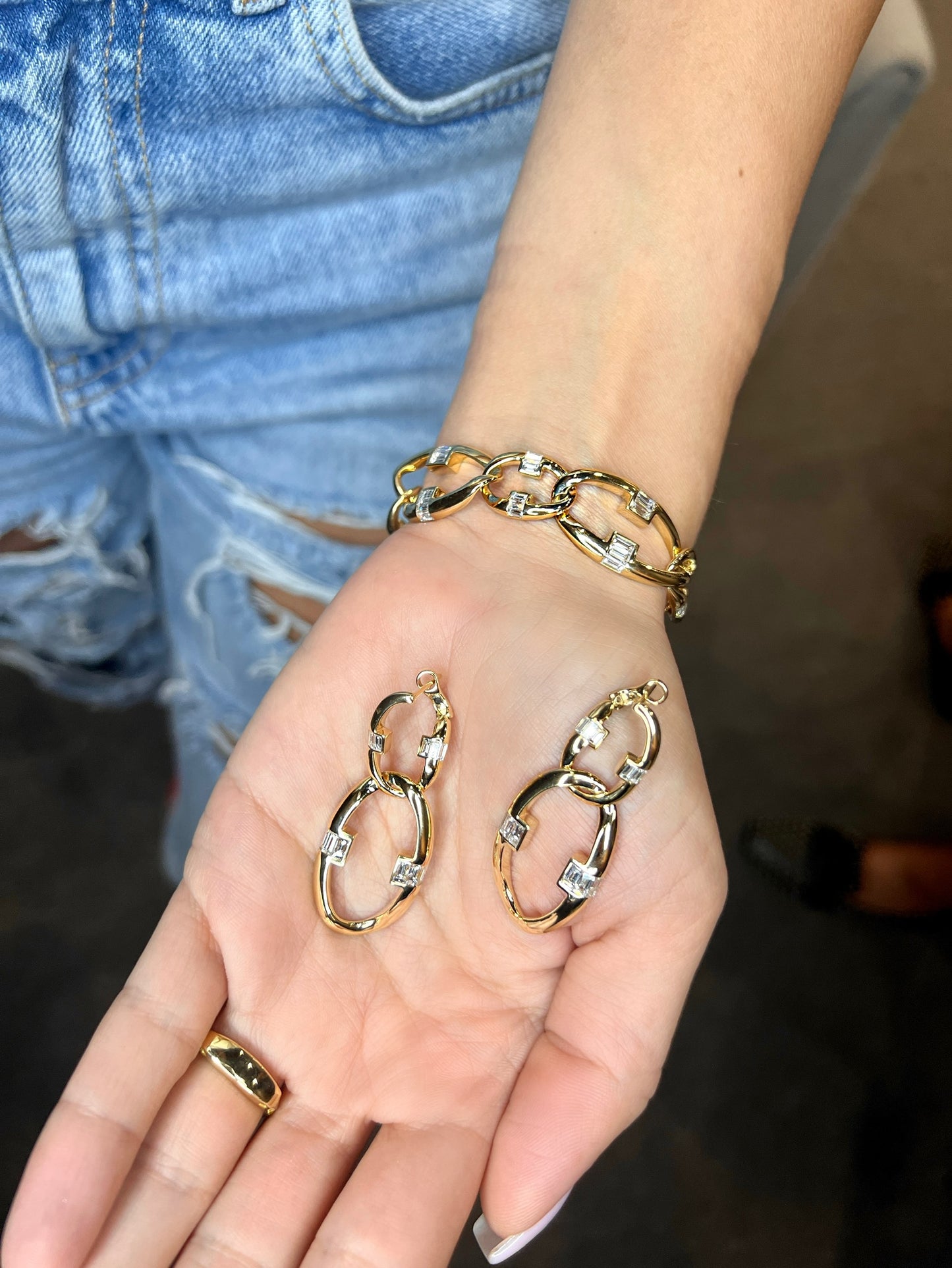 Ammrada Link Earrings