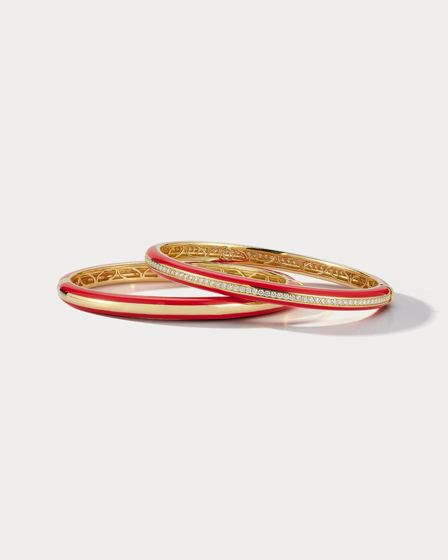 Red Ceramic Yellow Gold and Diamond Bangle - Ammrada