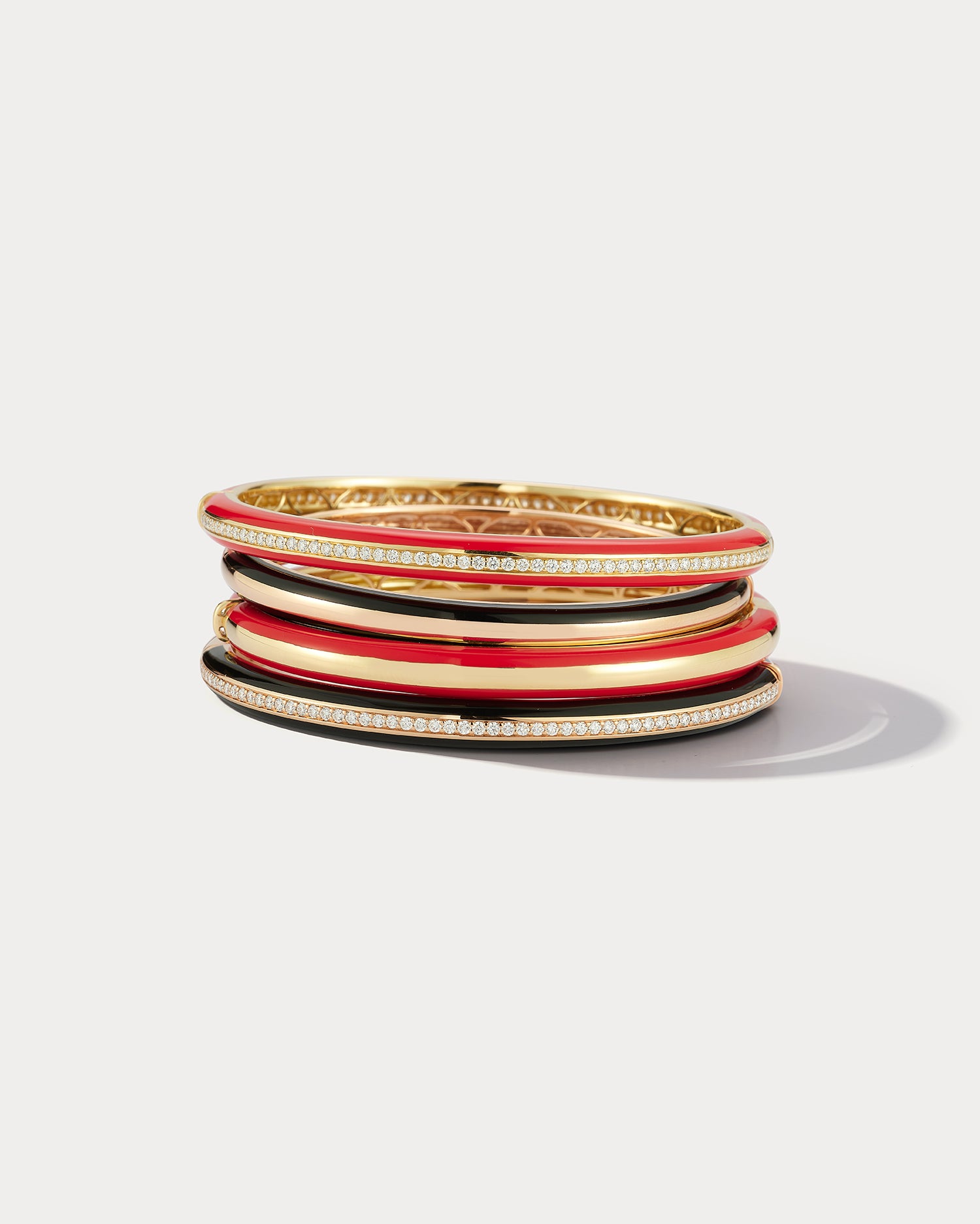 Red Ceramic Yellow Gold and Diamond Bangle - Ammrada